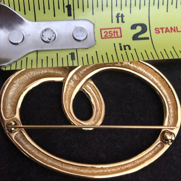 Vintage Monet Gold Tone Brooch - Picture 4 of 4